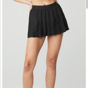 Alo Yoga Varsity Tennis Skirt in black